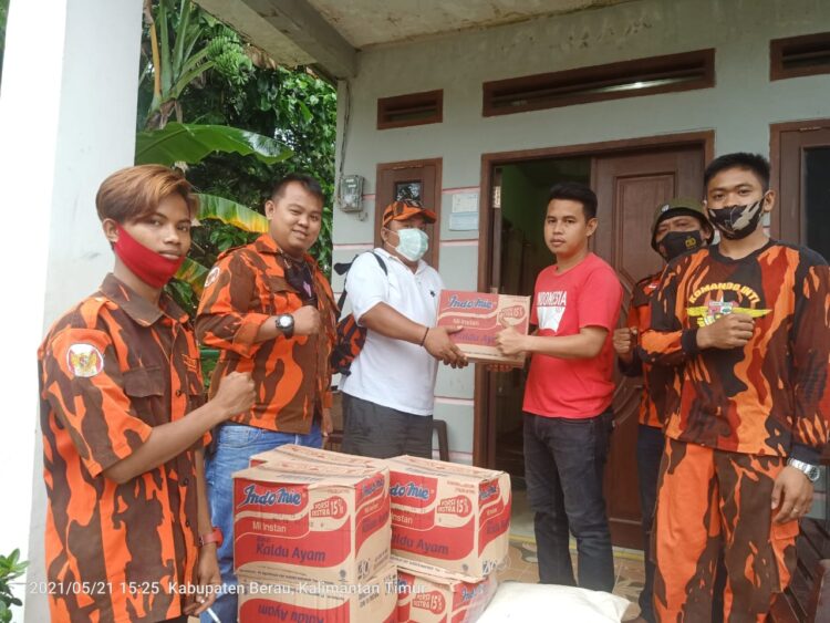 Pemuda Pancasila Gelar Aksi Sosial Untuk Korban Banjir di Kecamatan Sambaliung