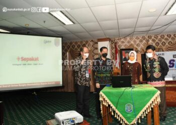 Launching Aplikasi SEPAKAT, Bupati Laura Himbau OPD Mendukung