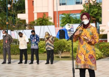 Hari Pertama Kerja, Bupati Laura dan Wakil Bupati Hanafiah Apel Pagi Bersama Kepala OPD