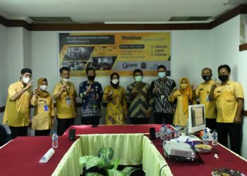 Hari Pertama Kerja Pasca Dilantik, Bupati dan Wakil Bupati Kunjungi “Bengkel” BAPAK TIRI HEBAT