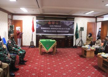 TNI  Berperan Mengatasi Masalah Yang Dialami  Masyarakat Melalui TMMD