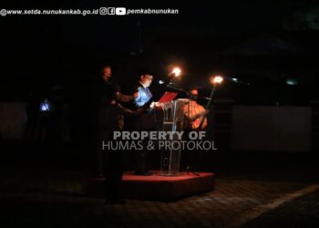 Wakil Bupati Nunukan H. Hanafiah menjadi inspektur Upacara Apel kehormatan dan Renungan Suci di TMP Jaya Sakti