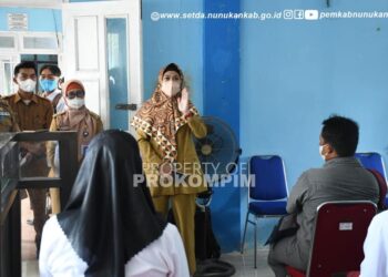 Tinjau Peserta Ujian Pppk, Bupati Laura Tegaskan Bahwa Tidak Ada Titipan Bupati