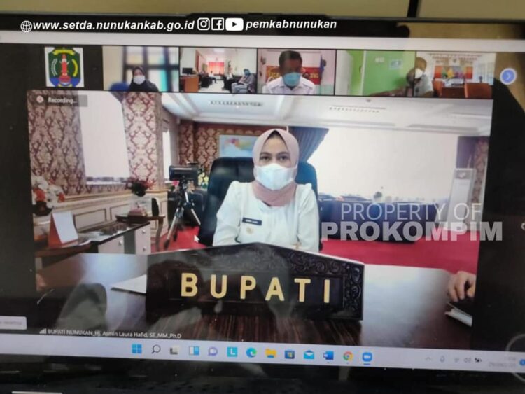 Kerjar Target 70 persen Vaksinasi, Bupati Laura Gelar Rapat Dengan Camat, Pimpus, Perangkat Desa dan Kelurahan
