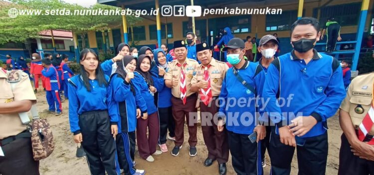 Kunjungi Sekolah di Tulin Onsoi, Wabup Hanafiah : Ayo Aktifkan Gerakan Pramuka di Gudep