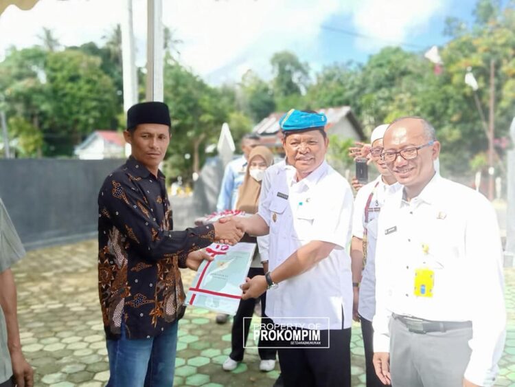 2.432 Sertipikat Tanah Diserahkan oleh BPN Nunukan Melalui Program PTSL
