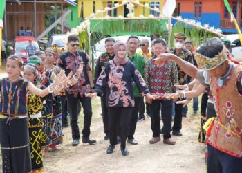 Rangkaian Safari Natal 2022, Bupati Laura Hadiri Perayaan Natal di GKPI Desa Pagar