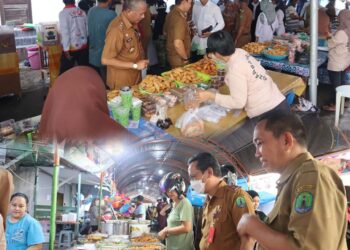 DLH Nunukan Himbau Masyarakat Gunakan Kemasan Ramah lingkungan.
