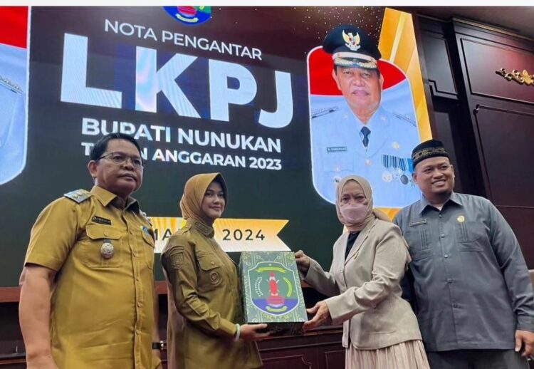 Bupati Nunukan Sampaikan Nota Pengantar LKPJ Akhir Tahun 2023, di DPRD Nunukan