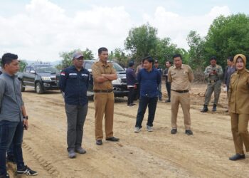 Tinjau Pembangunan Jalan, Jalan Ujang Dewa – Simpang Kadir dan  Gang Limau – Politeknik Negeri Nunukan Tak Luput dari Pantauan Bupati Laura