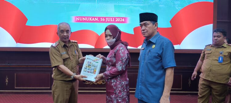 Rapat Paripurna DPRD Kabupaten Nunukan dengan Agenda Penyampaian Rancangan Kebijakan Umum Anggaran APBD Dan Prioritas Plafon Anggaran Sementara APBD Kabupaten Nunukan Tahun Anggaran 2025