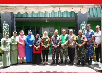 Bupati Hadiri Acara Bakti Kesehatan, Pembagian Sembako dan Makan Gratis Yang Diselenggarakan Kodim 0911/Nnk