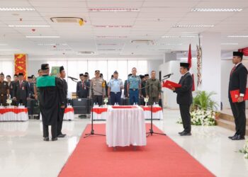 Lantik Pejabat Tinggi Pratama, Togap Harapkan Pelayanan Publik Dapat Berjalan Maksimal