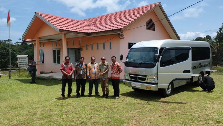 Hore, Pelajar di Lumbis dan Sebatik Barat Dapat Bus Baru