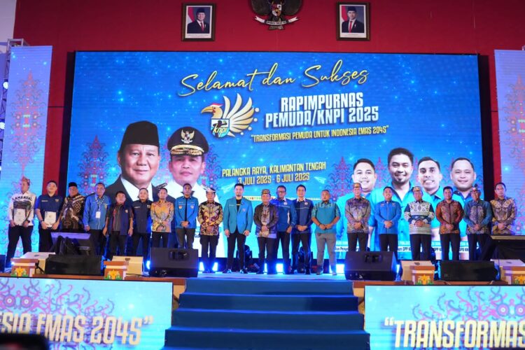 Komitmen Pembangunan Pemuda, Gubernur Raih Penghargaan Indonesia Youth Award 2025