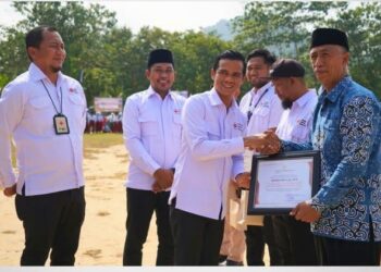 Bupati Irwan Sabri Pimpin Upacara HUT ke-81 PMI dan Buka Kemah Bakti PMR Perbatasan