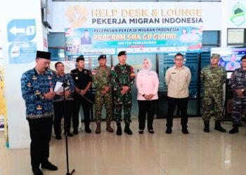Lepas 20 PMI Program SMK GO Malaysia, Bupati Nunukan Pesan Jaga Nama Baik Daerah dan Hindari Jalur Ilegal