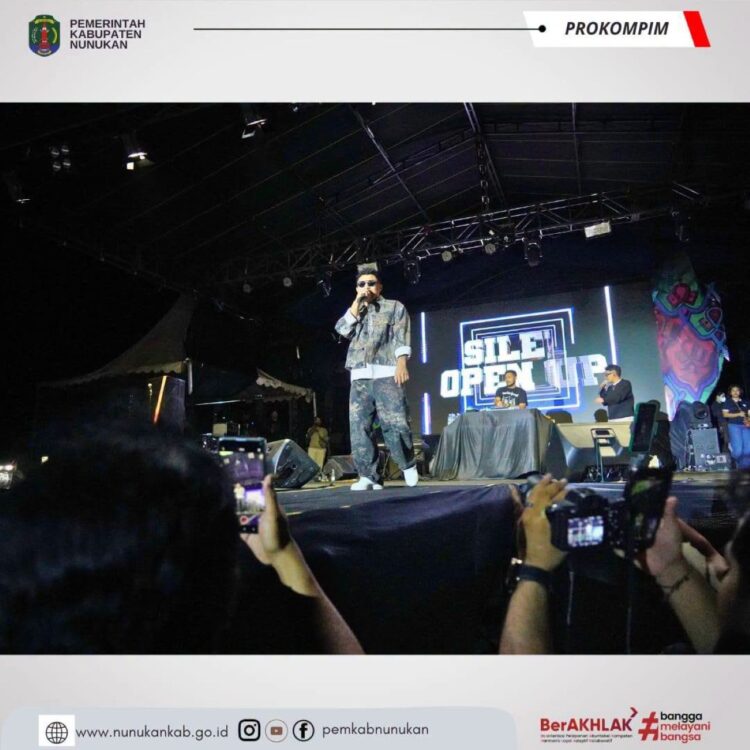 Hujan Angin, Silet Open Up Tetap Membuat Masyarakat Nunukan Tabola Bale